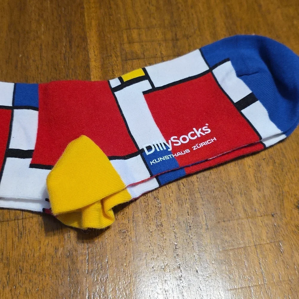 DillySocks for Kunsthaus Zurich Abstract Socks Sz 4-7 - Picture 6 of 8